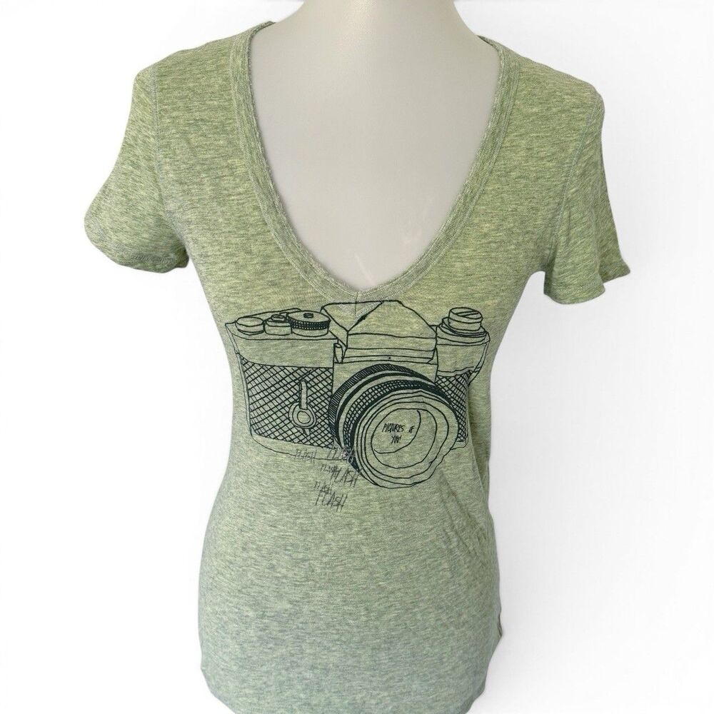 Women's American Eagle Y2K Deep V-Neck Fitted Long Tee Shirt Funny Camera M Med